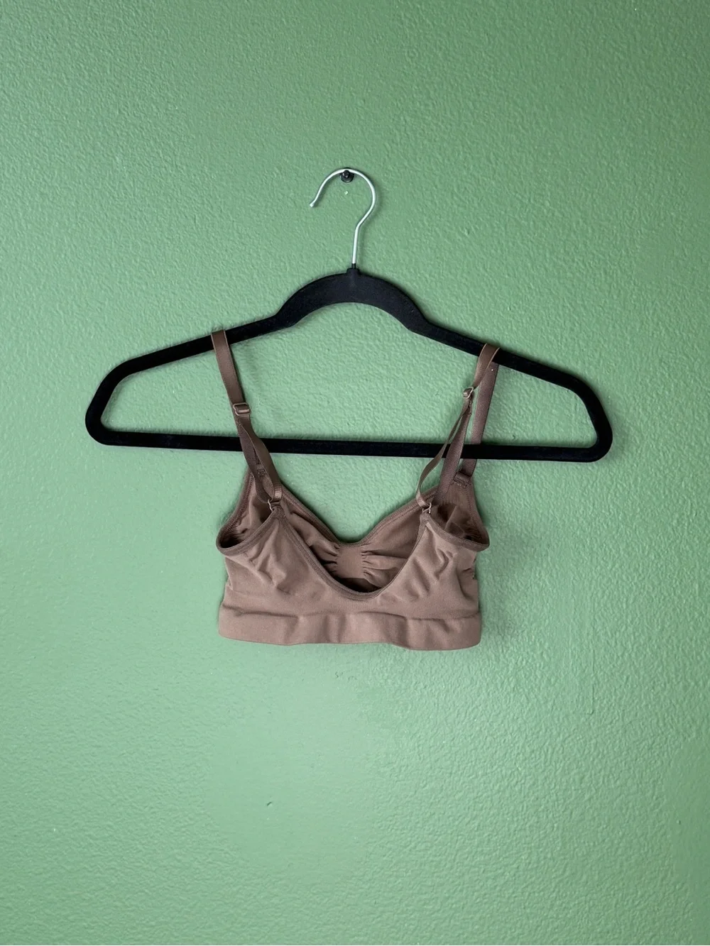 SKIMS Seamless Sculpt Bralette - Cocoa Large - Picture 5 of 6